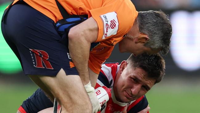 SYDNEY, AUSTRALIA - SEPTEMBER 01: Victor Radley of the Roosters reacts to an injury during the round 26 NRL match between Sydney Roosters and Canberra Raiders at Allianz Stadium, on September 01, 2024, in Sydney, Australia. (Photo by Cameron Spencer/Getty Images)