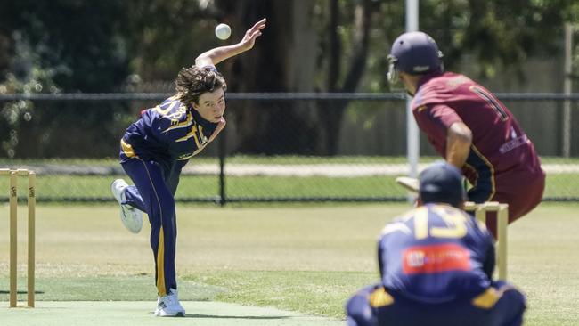 Oliver McEncroe bowling for Main Ridge.