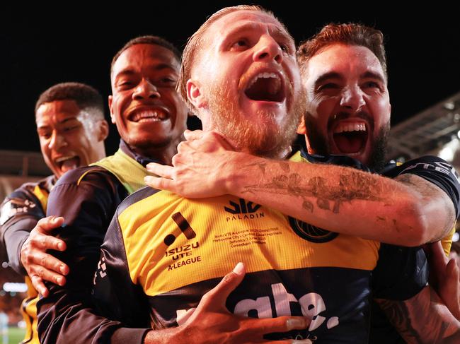 Last year’s bungled grand final showcase was only salvaged by the Mariners fairytale victory. Picture: Mark Metcalfe/Getty Images