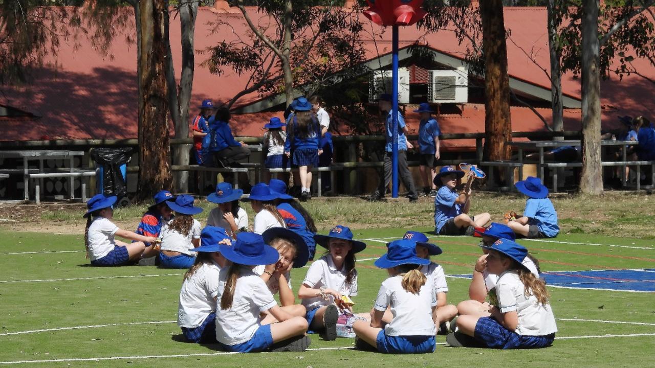 Laura Roberts: Samuel Terry Public School teacher crowned | Daily Telegraph