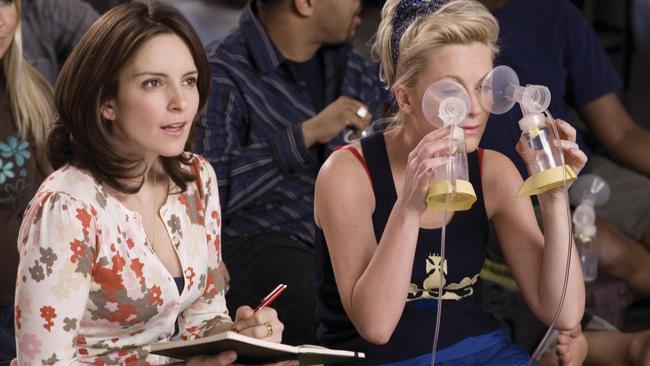 Tina Fey and Amy Poehler in Baby Mama.