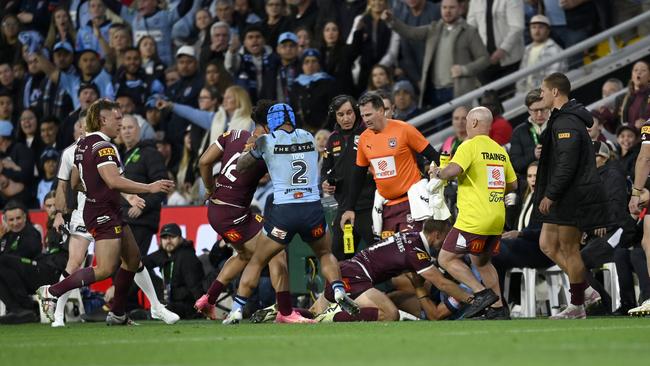 It was chaos on the sidelines. Picture: NRL Photos/Gregg Porteous