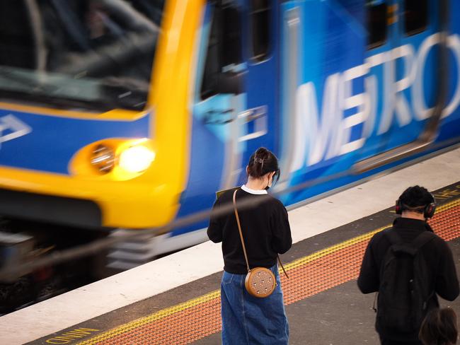 MELBOURNE, AUSTRALIA - NewsWire Photos DECEMBER 13, 2022: Photo commuters at Southern Cross train station.Picture: NCA NewsWire / Luis Enrique Ascui