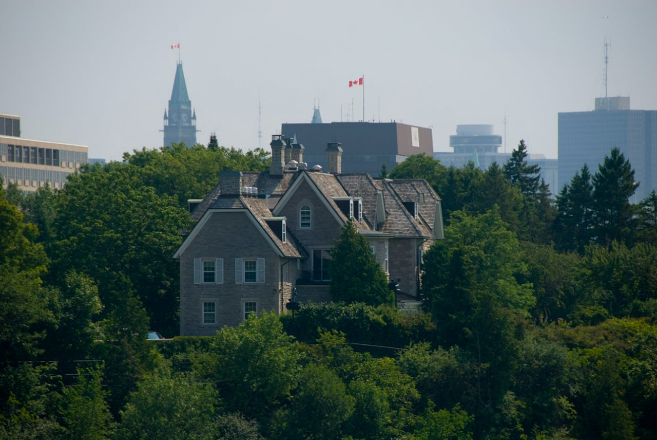 24 Sussex Drive is the home of the Canadian Prime Minister.