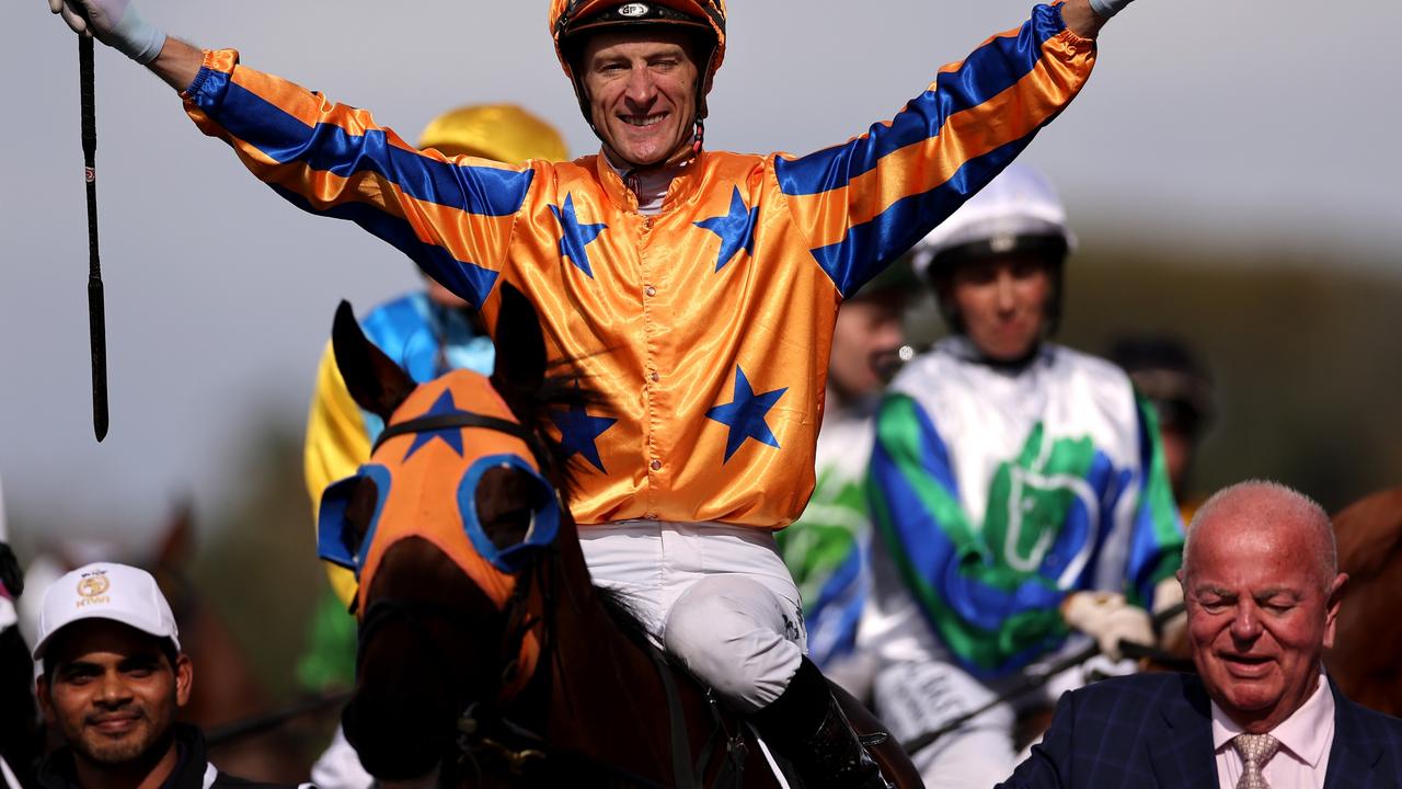 Blake Shinn returning after winning the $3.5m The Kiwi slot race on Damask Rose, with Te Akau Racing boss David Ellis (right). Picture: Getty Images