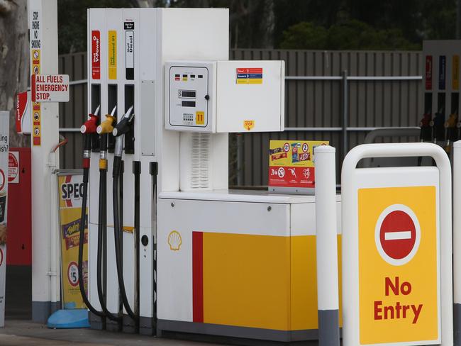 ADELAIDE, AUSTRALIA - NewsWire Photos JUNE 14, 2021: STOCK IMAGE: SHELL COLES EXPRESS South Australian Petrol Service Station, Signage, Petrol, Diesel, Gas prices and Bowsers. Picture: NCA NewsWire / Emma Brasier