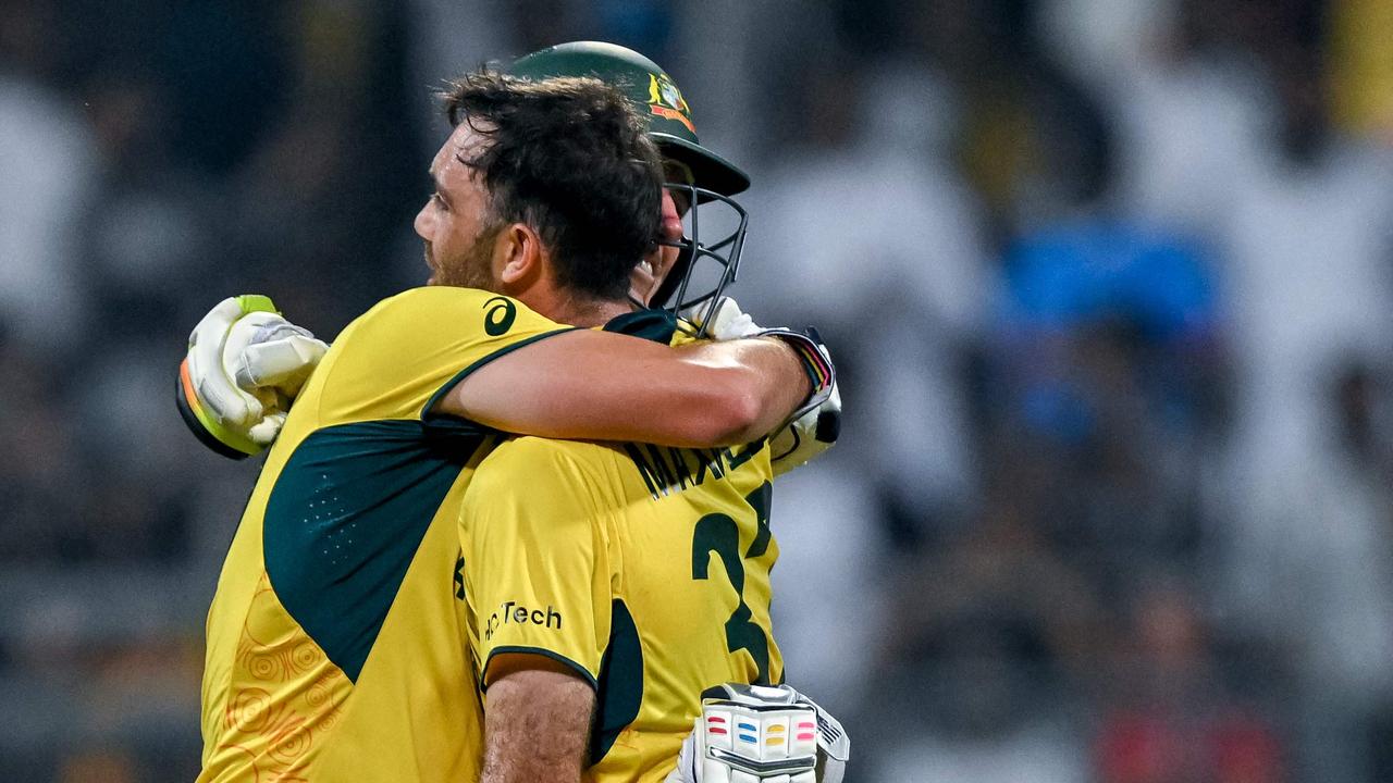 cricket-world-cup-pat-cummins-goes-viral-for-glenn-maxwell-sledge-as