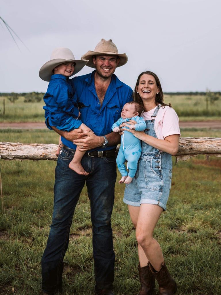 Outback Wrangler star Matt Wright speaks out about fatal chopper crash |   — Australia's leading news site