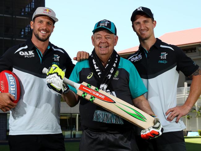 25/1/18 - Australian cricket training at Adelaide Oval. Port Adelaide players Travis Boak and Hamish Hartlett with cricket icon Barry 'Nugget' ReesPicture Simon Cross