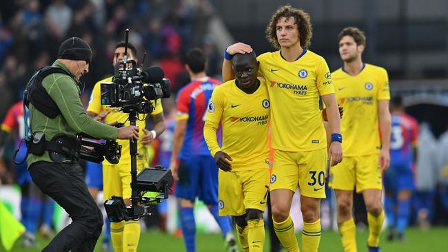 Kante  celebrates with David Luiz at the end of the game.