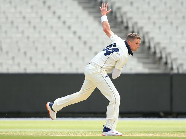 Siddle has signed on with Tasmania for two seasons and with a chance to move into a coaching career.