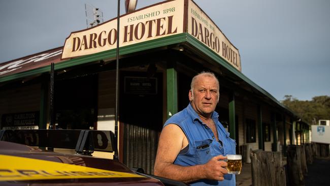 Steven Hall runs the iconic Dargo pub, and doesn’t mind a cold ale himself. Picture: Jason Edwards