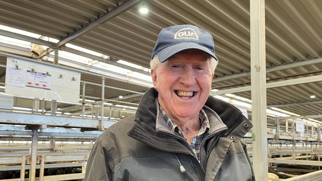 Commission buyer Graeme Ward secured a mix of 100 steers and heifers at Wodonga. He said steers were dearer and heifers trended cheaper compared to recent markets.