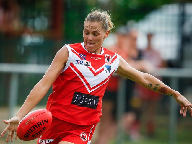 Lisa Roberts is Waratah’s new playing-coach for season 2020-21, and she believes her team can avenge its grand final defeat to Southern Districts, with Tahs’ new NTFL campaign beginning against Palmerston on October 4. Picture GLENN CAMPBELL