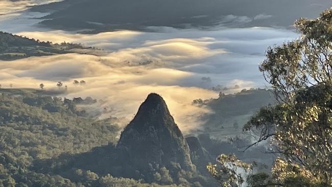 Spectacular views of Egg Rock and Numinbah Valley.