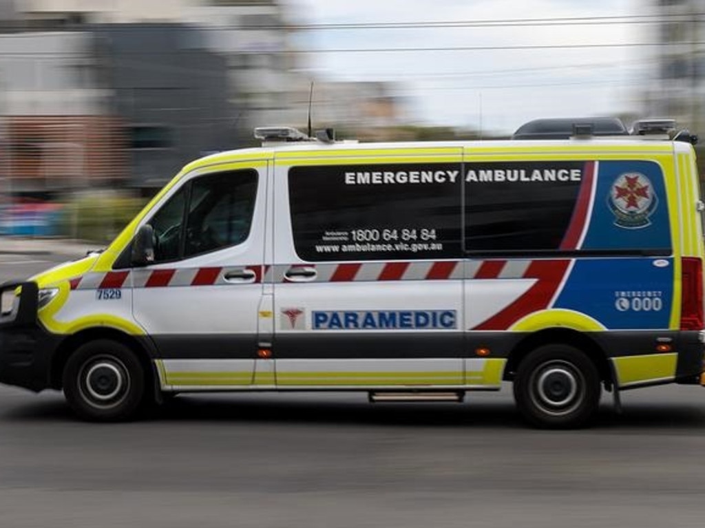 Ambulance Victoria/generic ambulance