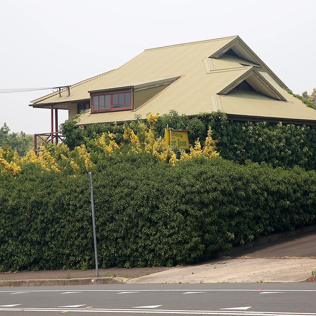 The vacant Mount Victoria Motor Inn at 17 Station St, Mt Victoria, was built in the 1960s. (AAP IMAGE / Carmela Roche)