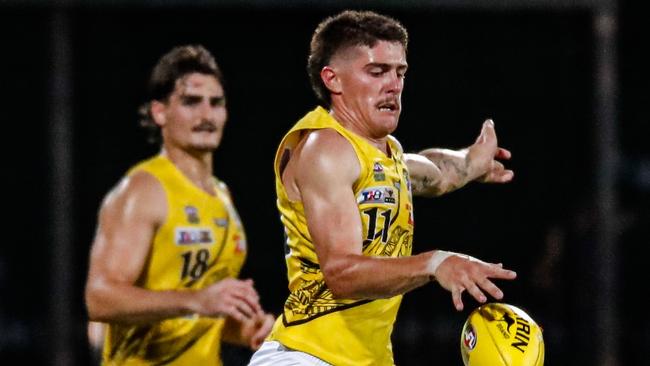 Sean Hunter playing for the Nightcliff Tigers in the 2024-25 NTFL season. Picture: Celina Whan / AFLNT Media