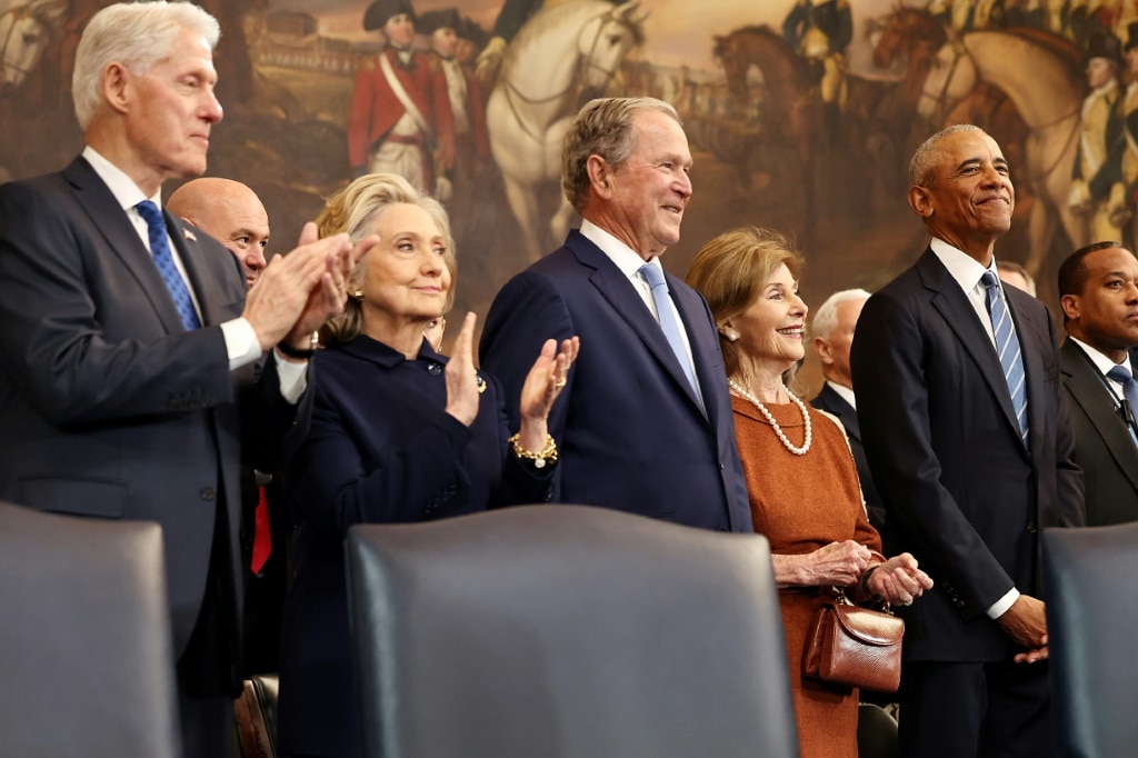 Trump, Biden head to Capitol for inauguration