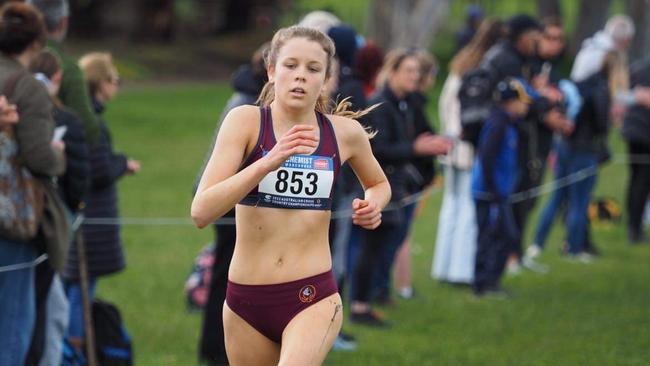 Georgie Gilroy finishes strongly at the cross country nationals.