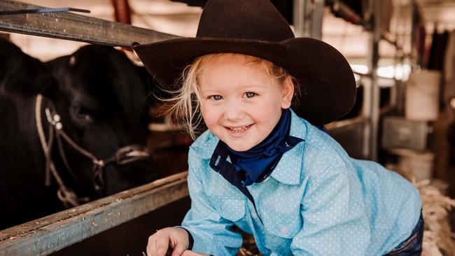 Cute faces around Beef Australia 2021.