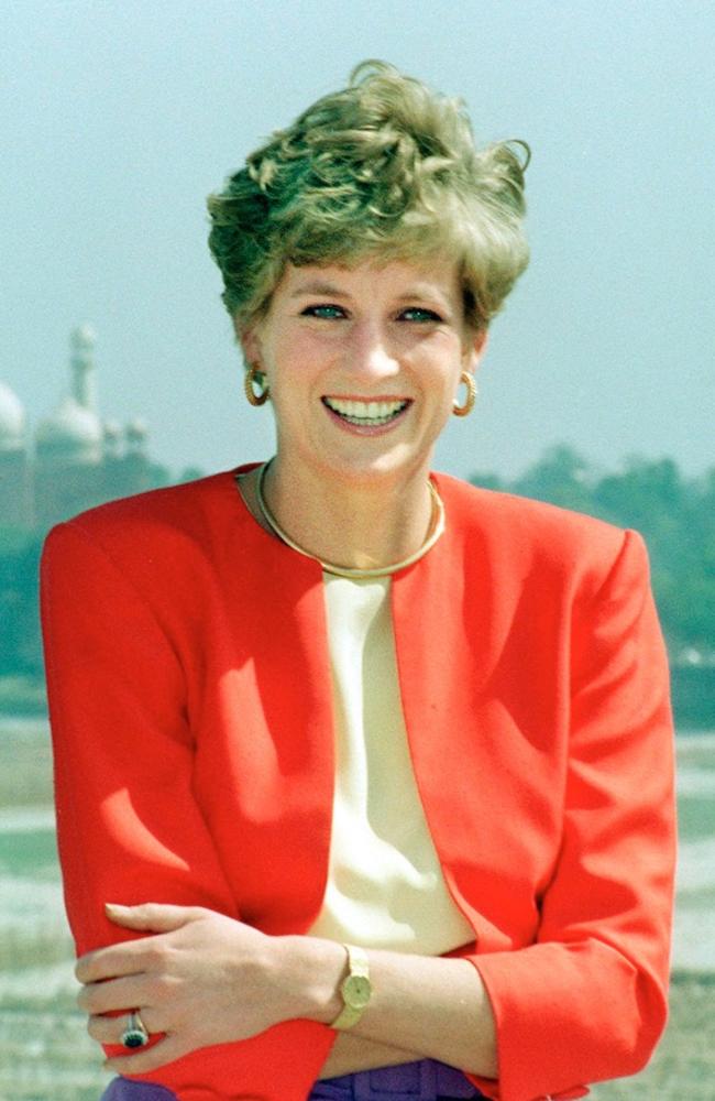 Princess Diana smiling for photographer Arthur Edwards of The Sun at the Red Fort palace in Agra, India — before heading off to the Taj Mahal.