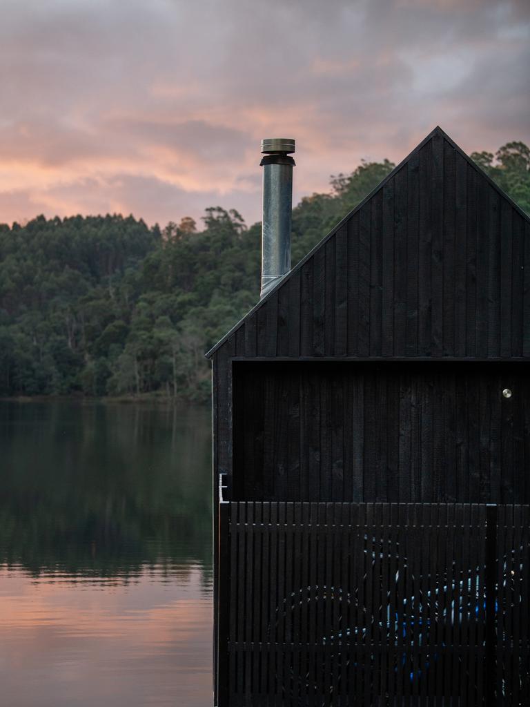 Floating Sauna, Derby, Tasmania. Designed by Licht Architecture. Built by Nigel Reeves. A shortlisted entry in the Tasmanian Architecture Awards. Photo by Anjie Blair.