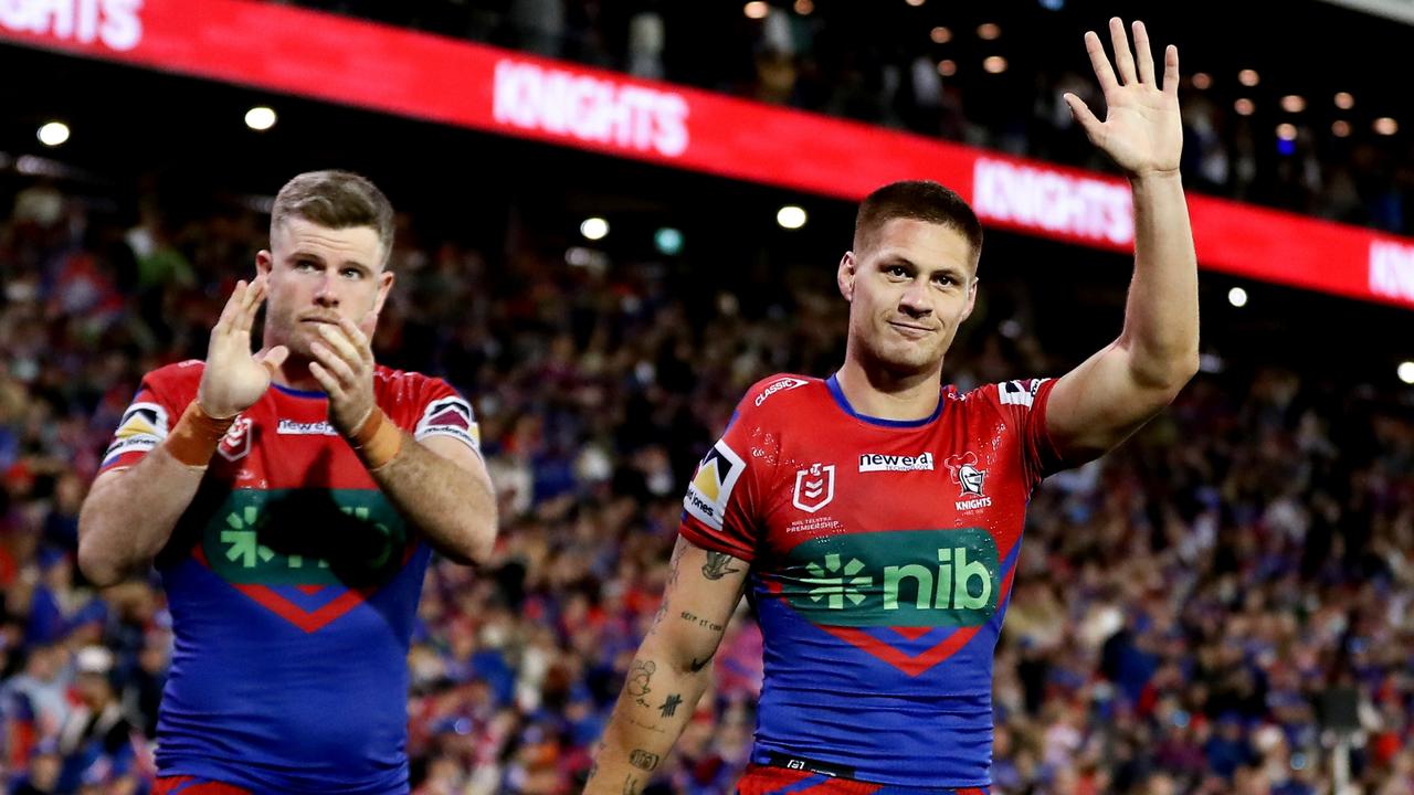 NEWCASTLE, AUSTRALIA - SEPTEMBER 10: Kalyn Ponga of the Knights celebrates at full-time during the NRL Elimination Final match between Newcastle Knights and Canberra Raiders at McDonald Jones Stadium on September 10, 2023 in Newcastle, Australia. (Photo by Brendon Thorne/Getty Images)