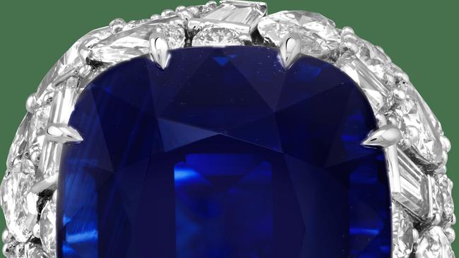 Flammes de Neptune ring. Picture: Bertrand Moulin