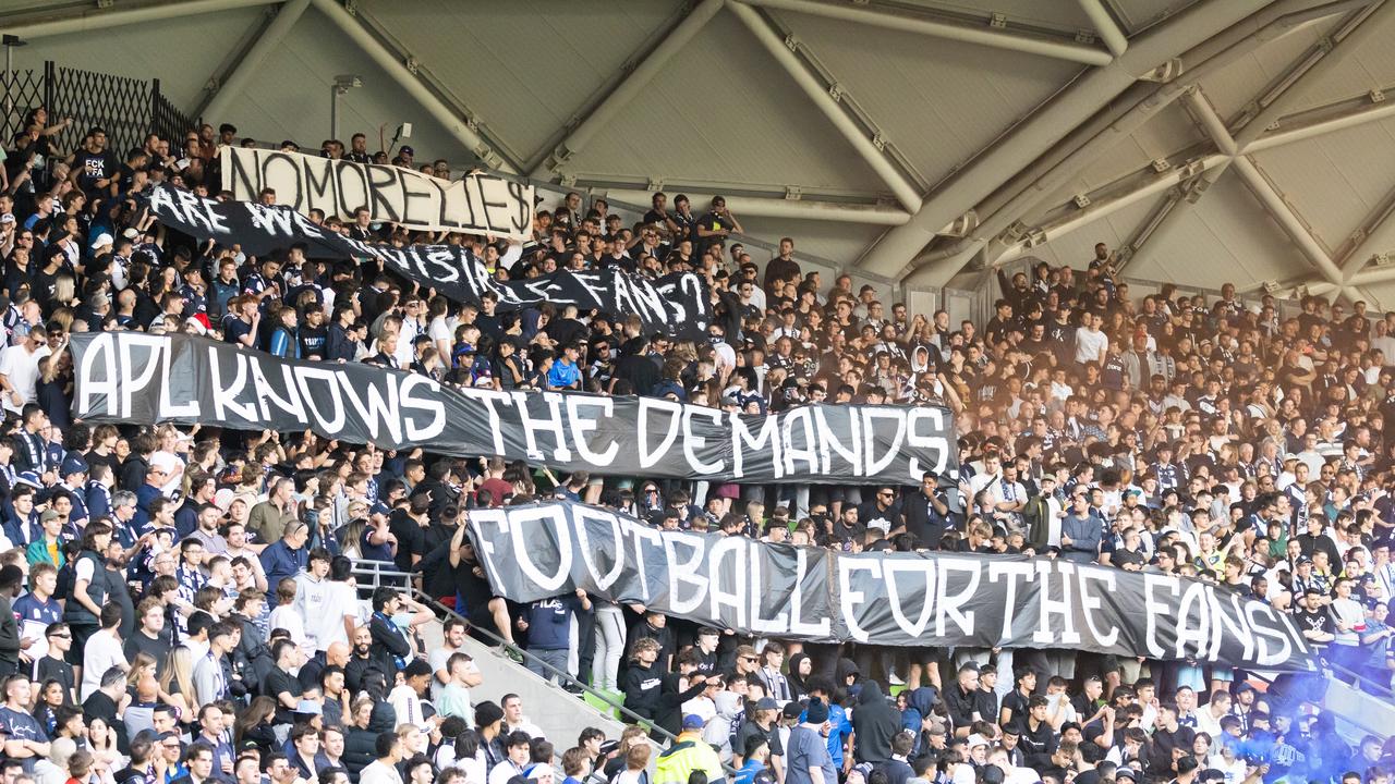 Brisbane Roar AVOID chaos of Melbourne derby as supporters stage HUGE  protest against A-League