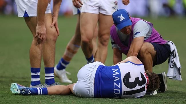 There were no other players near him when the freak moment occurred. (Photo by Jason McCawley/AFL Photos/via Getty Images )