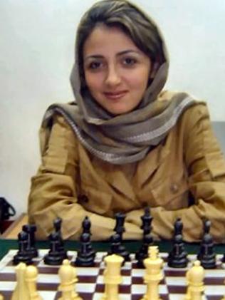 Iranian chess player 'not myself' with hijab on