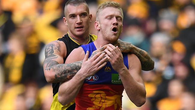 Nick Robertson gets under Dustin Martin’s skin.