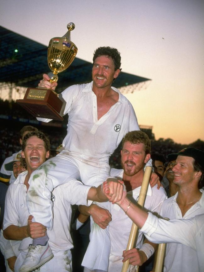 Allan Border becomes the first Australian to lift the World Cup.