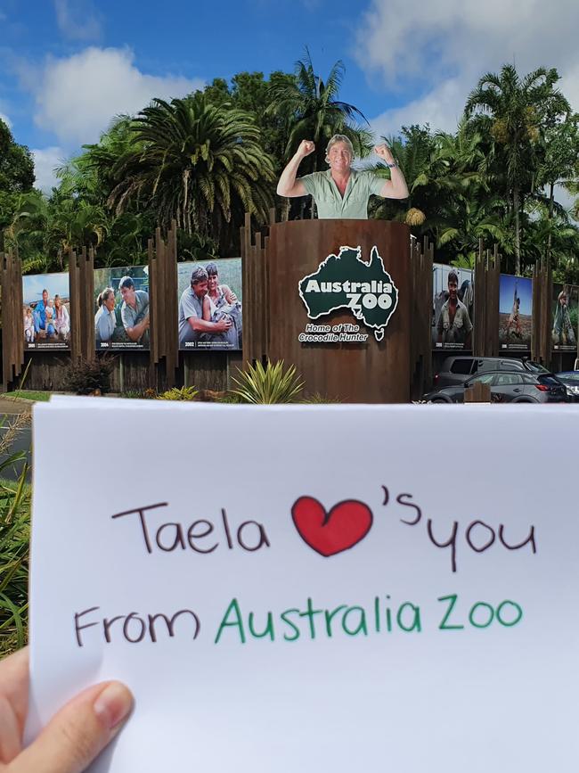 Taela Wheeler has collected love notes from all over the world for her mum, Deb.