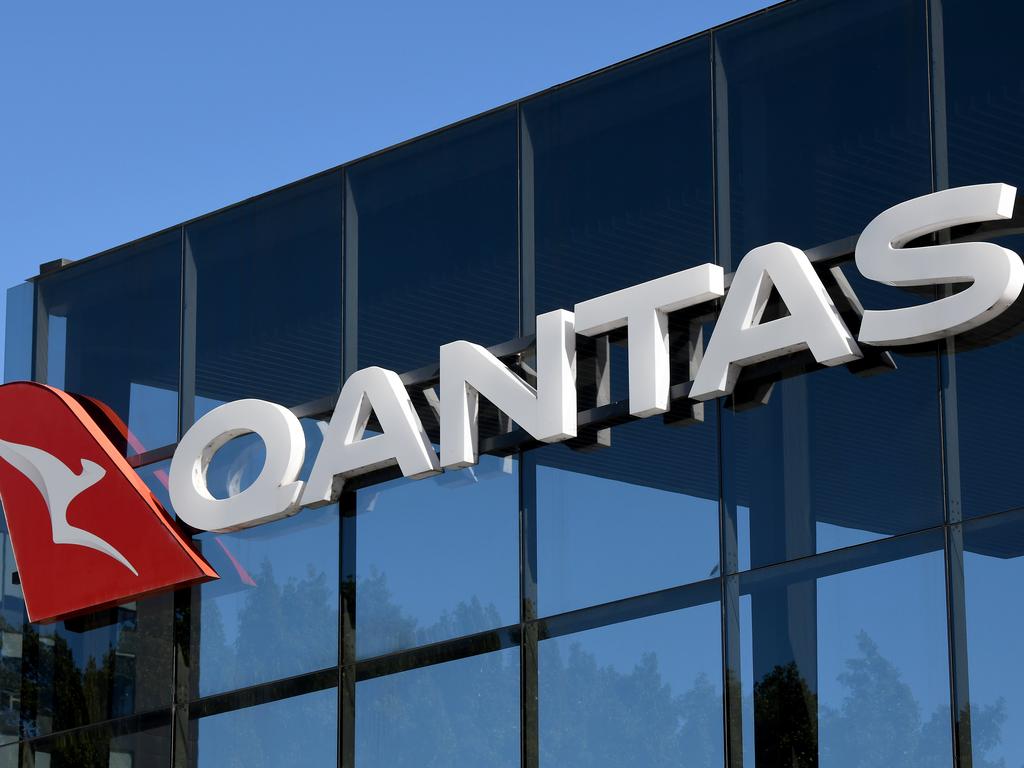 Qantas launched a petition last week to get a nationwide framework on a ‘hot spot’ definition in a bid to reopen state and territory borders. Picture: AAP Image/Bianca De Marchi.