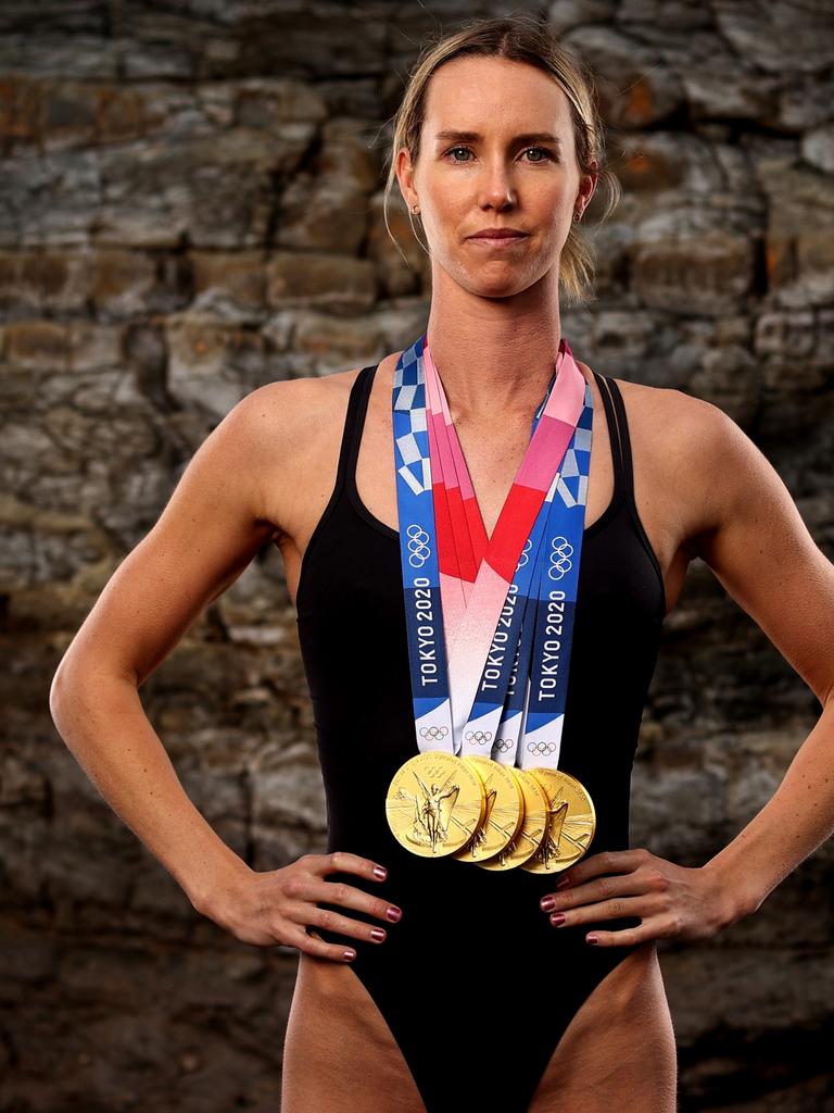 Australian swimmer Emma McKeon with her seven Tokyo Olympics medals. Photo by Brendon Thorne/Getty Images.