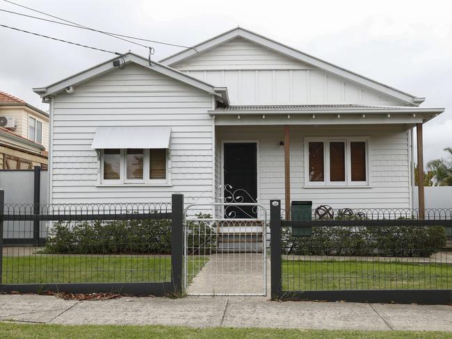 MELBOURNE, AUSTRALIA - NewsWire Photos APRIL 09, 2021:  Generic housing stock in suburbs of Melbourne, Victoria. Picture: NCA NewsWire / Daniel Pockett