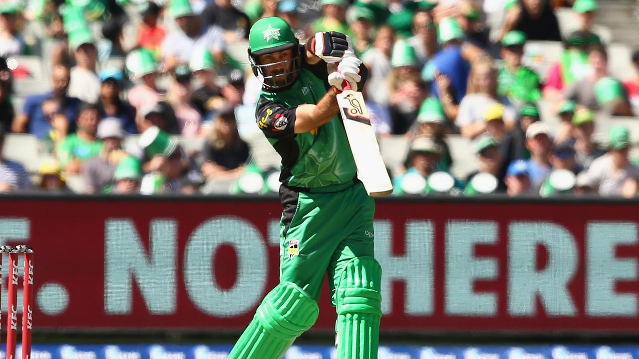 Glenn Maxwell has delivered a stunning batting performance to propel Melbourne Stars into the BBL finals and deny Sydney Sixers a home semi-final. 