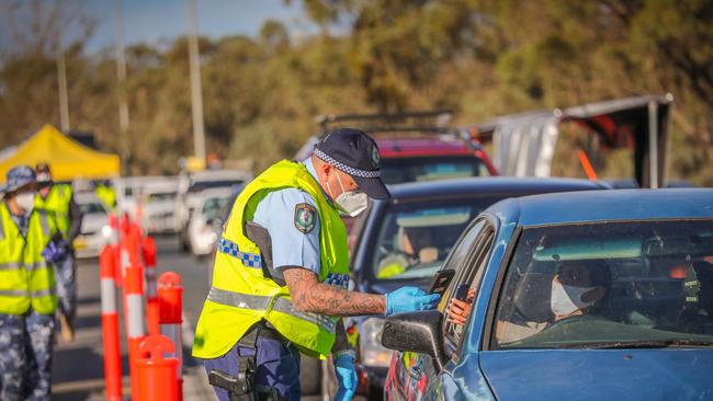 A permit system will be in place for anyone entering Victoria from South Australia. Picture: NCA NewsWire / Darren Seiler