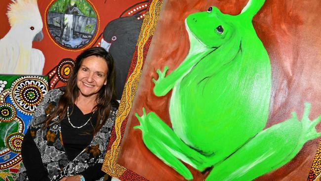 ART MAKES HER 'HOPPIER': Tracey Nicholson will be exhibiting some of her works at the Beulah Gallery Cafe in Buderim. Picture: John McCutcheon
