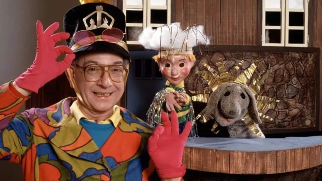 Mr. Dressup documentary shares a tickle trunk of tales | The Mercury