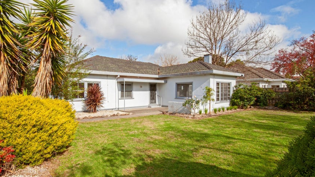 “Bairnsdale’s popularity is seen in vacancies close to zero and price growth in the latest quarter." Listed at $420,000 this local three-bedroom house is on a 736sq m block. Picture: Supplied