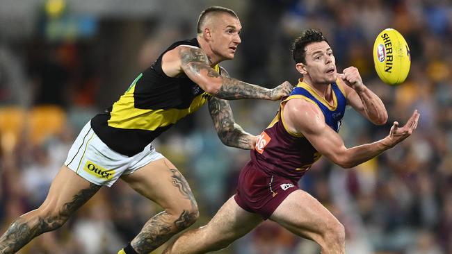 Dustin Martin and Lachie Neale went head-to-head at the Gabba. Picture: Quinn Rooney/Getty Images)