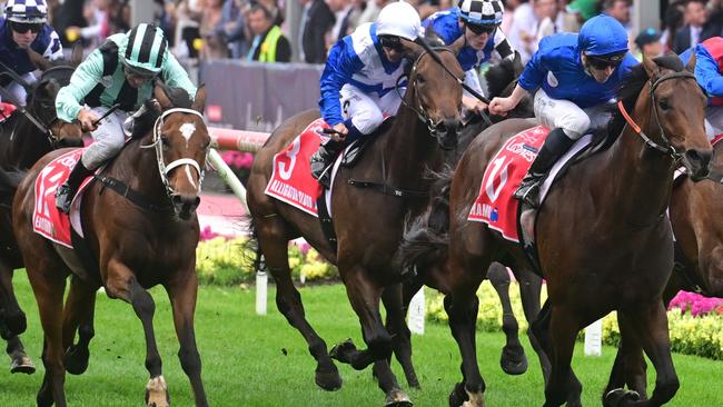Cox Plate winner Anamoe (right) and placegetter El Bodegon (left) can quinella the Apollo Stakes on Saturday. Picture: Getty Images