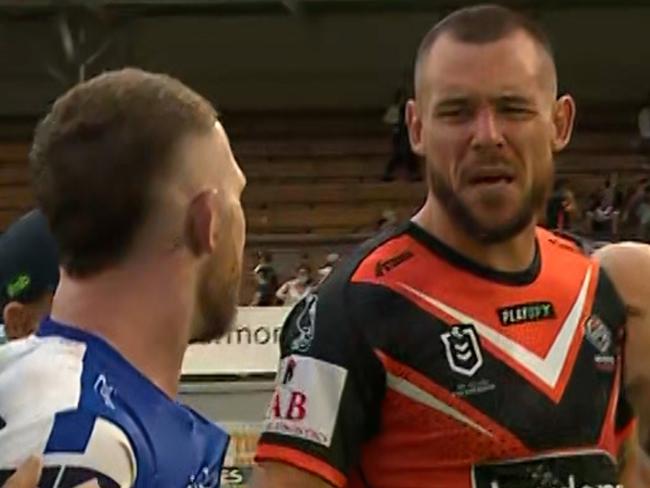 Jackson Hastings is told off by David Klemmer.