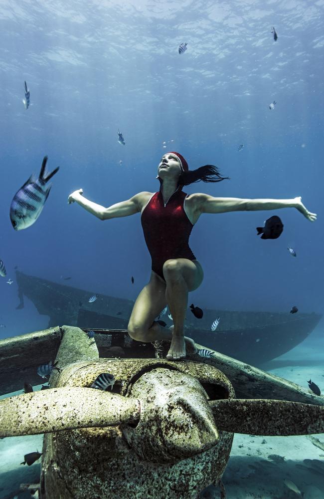 Underwater Photographer Julia Wheeler Earns Third Place In The Womens