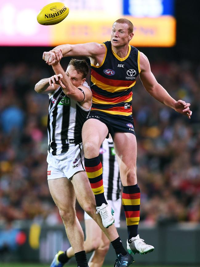 Ruck Sam Jacobs spoils over the top of Jack Madgen. Picture: Mark Brake/Getty