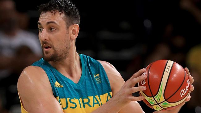 Andrew Bogut #6 of Australia.