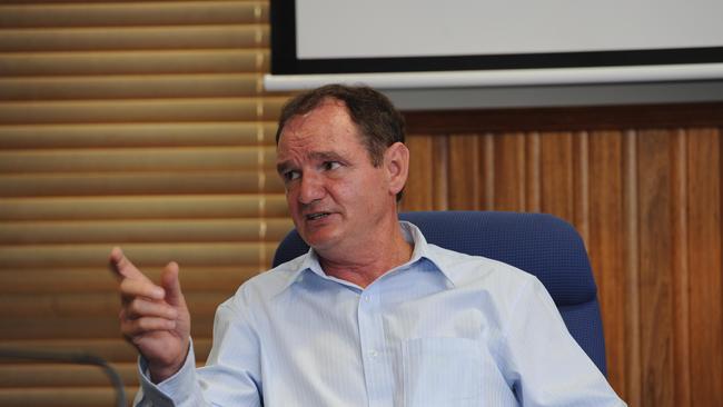 Ipswich mayor Paul Pisasale talks to the Fraser Coast Regional Council befoe signing a memorandum of understanding between the councils.Photo: Alistair Brightman / Fraser Coast Chronicle